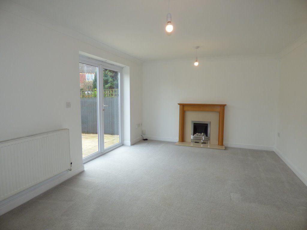 Pennyfields Boulevard, Long Eaton, NG10 3QJ 4 bed detached house to