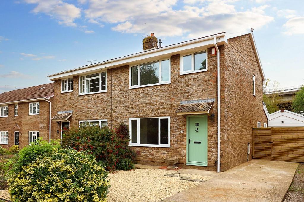 Millfield Drive, Cowbridge, Vale of CF71 7BR 4 bed semidetached house for sale £