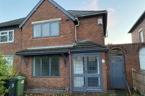 3 bedroom semi-detached house to rent, Forest Avenue, Walsall
