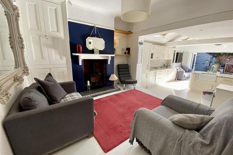 53 Beech Grove, Sale, M33 6RT