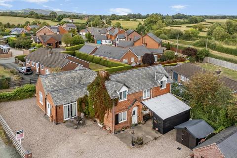 4 bedroom detached house for sale, Arddleen, Llanymynech, SY22.