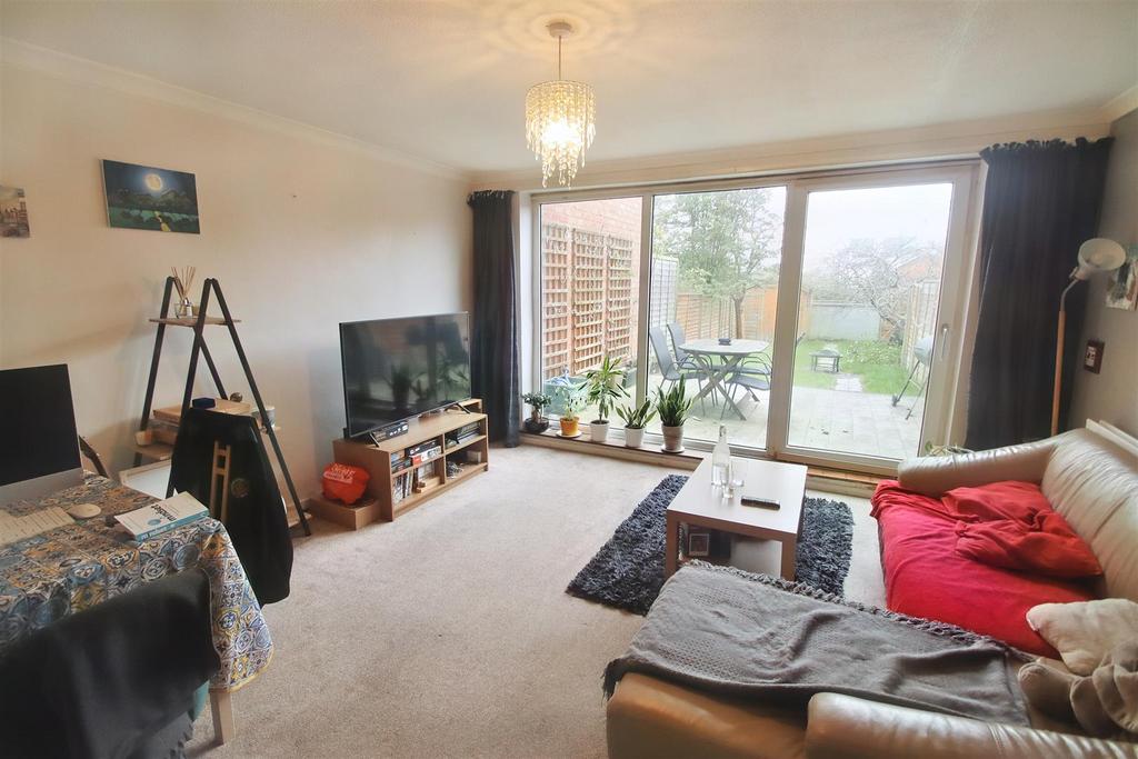 St Peters Road, Harborne, Birmingham, B17 0AY 2 bed terraced house for