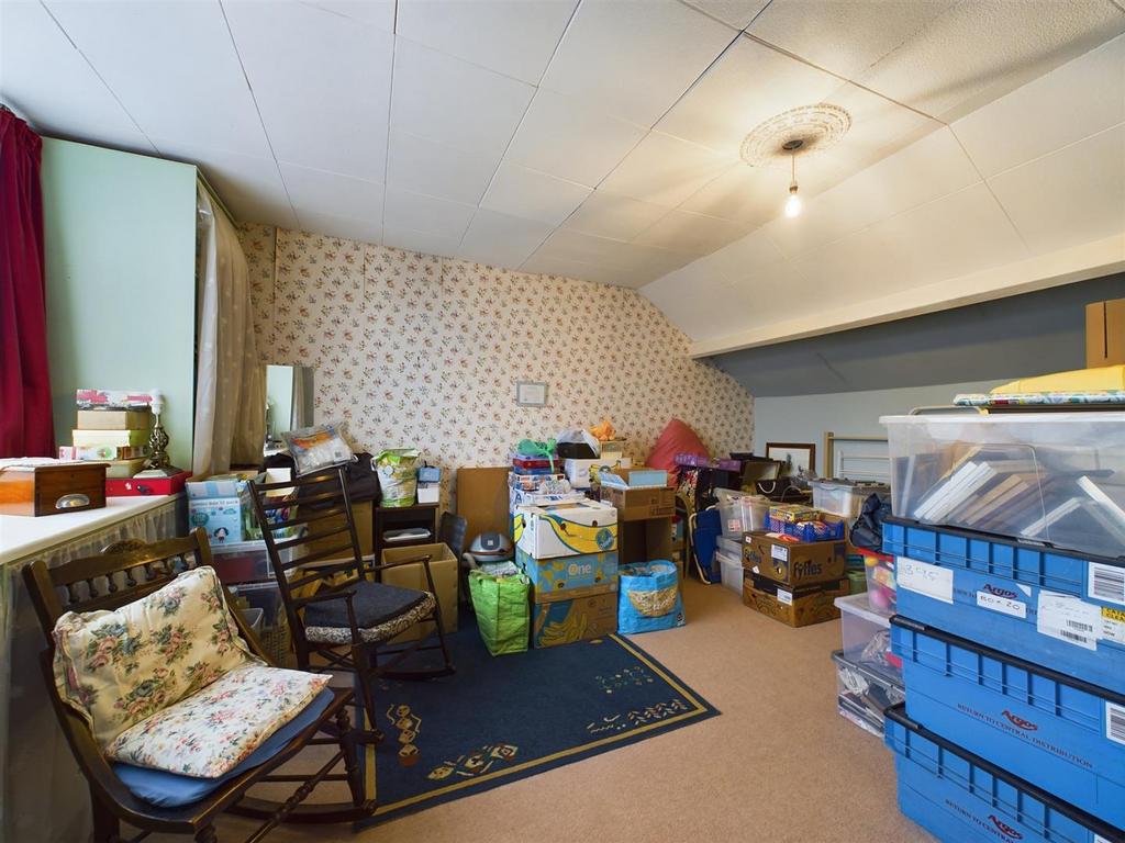Bedroom: