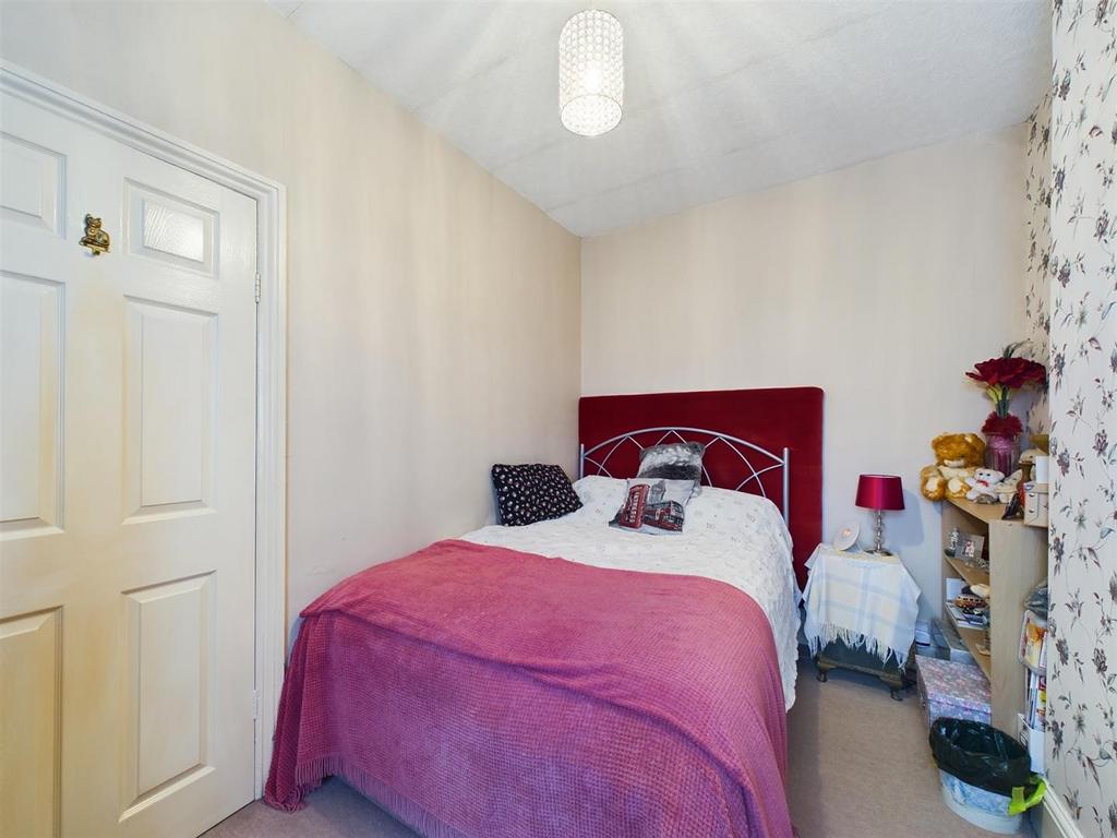 Bedroom: