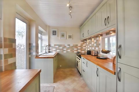 3 bedroom semi-detached house for sale, Tonbridge Road, Teston, Maidstone