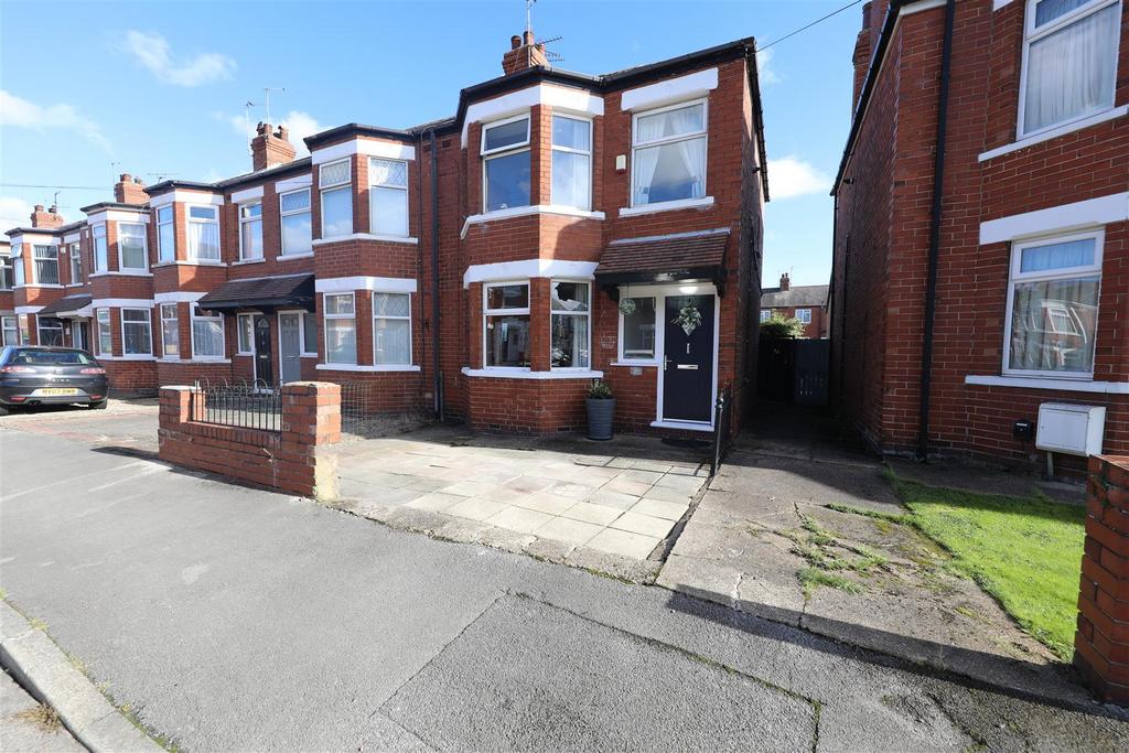 Wensley Avenue, Hull 3 bed end of terrace house for sale £170,000