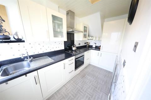 3 bedroom end of terrace house for sale, Wensley Avenue, Hull