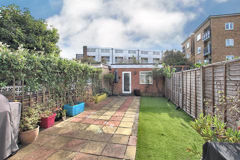 68 Wentworth Road, Southall, UB2 5TT