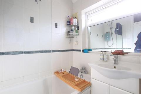 68 Wentworth Road, Southall, UB2 5TT