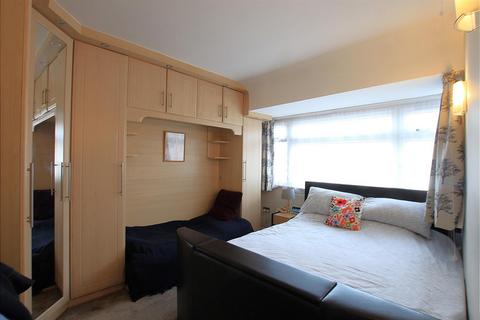 68 Wentworth Road, Southall, UB2 5TT