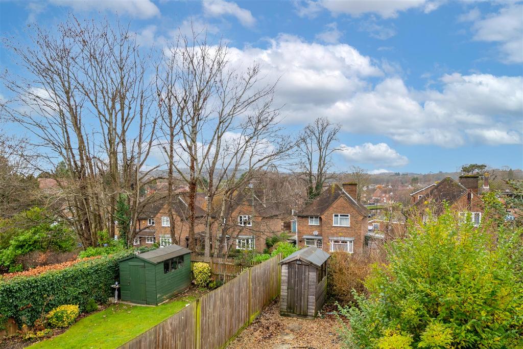 18 Abbotts Drive externals-6.jpg
