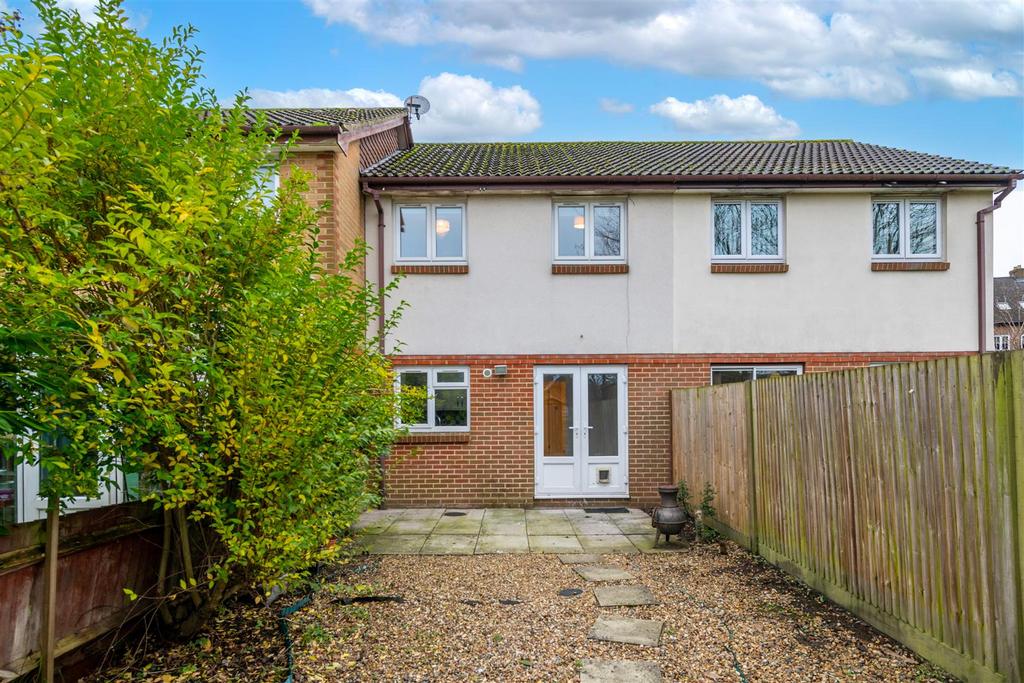 18 Abbotts Drive externals-5.jpg