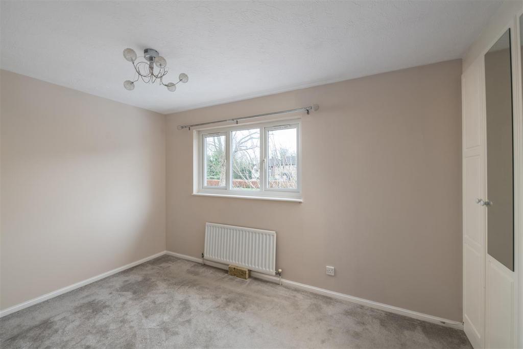 18 Abbotts Drive new internals-10.jpg