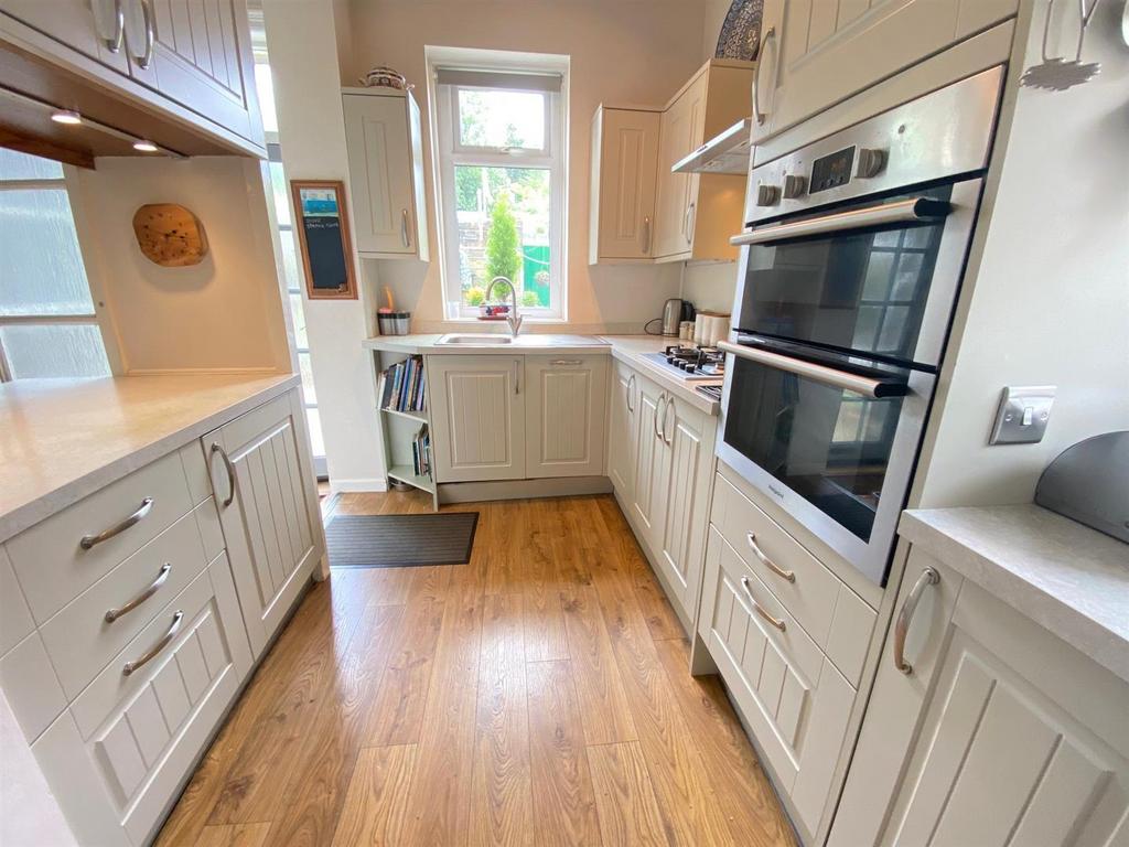 Mount Road, Marsden, Huddersfield 3 bed end of terrace house for sale