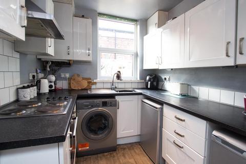 18 Blackburn Road, Darwen, BB3 1QJ