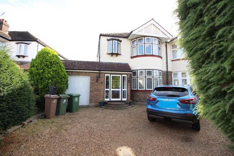 3 bedroom house for sale, Ruskin Drive, Worcester Park