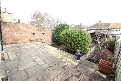 56 Pembury Avenue, Worcester Park, KT4 8BT