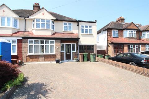 19 The Mount, Worcester Park, KT4 8UD