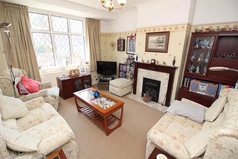 19 The Mount, Worcester Park, KT4 8UD