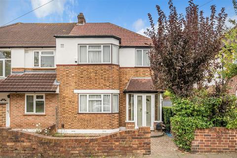 334 Raeburn Avenue, Surbiton, KT5 9EF