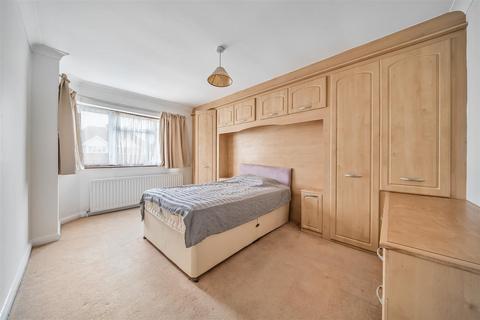 334 Raeburn Avenue, Surbiton, KT5 9EF