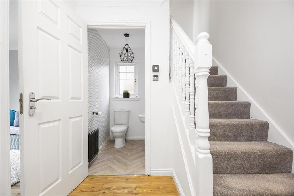 46 Beauly Crescent 13.jpg