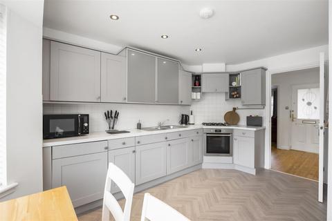 46 Beauly Crescent, Dunfermline, KY11 8GW