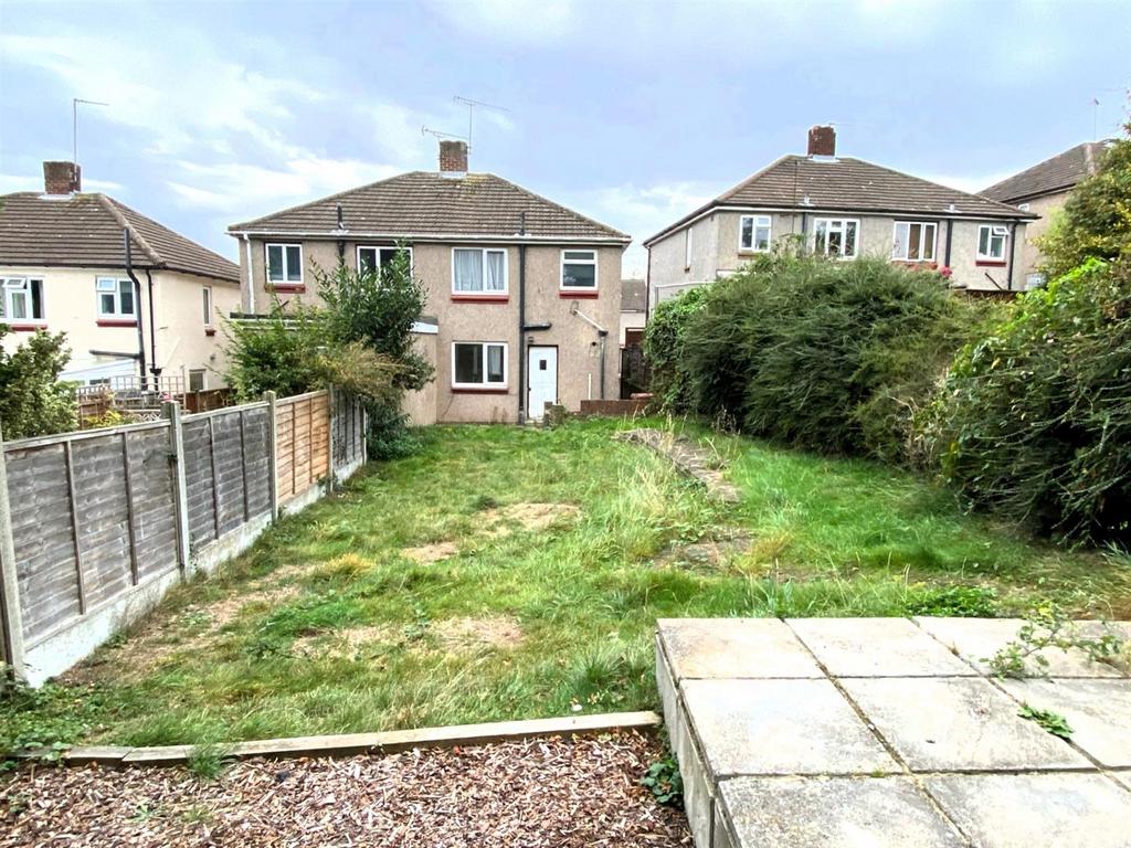 Settington Avenue, Chatham 2 bed semidetached house £220,000