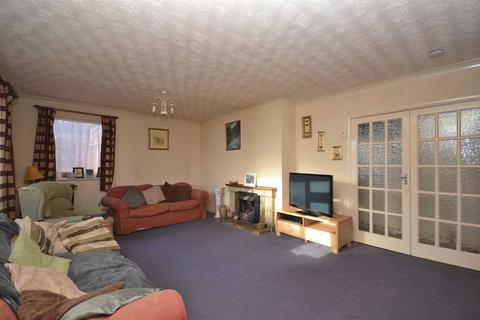 8 Ashlea Close, Garforth, Leeds, LS25 1JX
