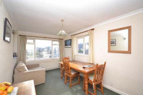 8 Ashlea Close, Garforth, Leeds, LS25 1JX