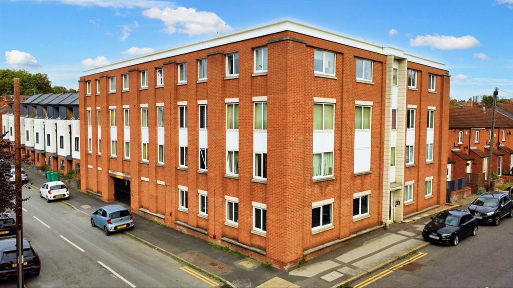Haydn Road, Nottingham 3 bed duplex for sale £150,000