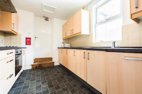 6 bedroom maisonette to rent, Hazelwood Avenue, Jesmond