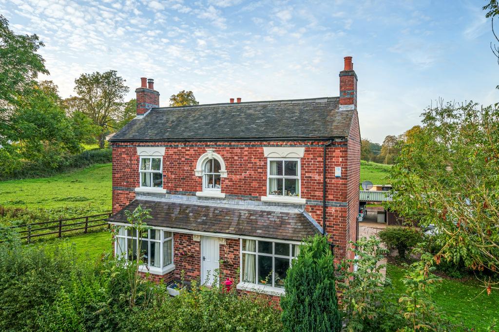 Endon STAFFORDSHIRE 3 bed equestrian property for sale £795,000