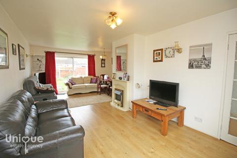 90 Beach Road, Fleetwood, FY7 8PJ
