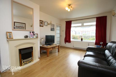 90 Beach Road, Fleetwood, FY7 8PJ