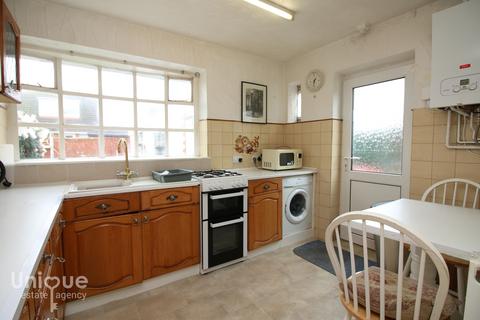 90 Beach Road, Fleetwood, FY7 8PJ