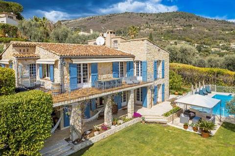 2 bedroom house, Vence, Alpes-Maritimes, Provence-Alpes-Côte d`Azur