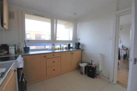 3 bedroom apartment to rent, John Ruskin Street, London SE5