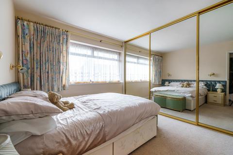 8a Woolwich Road, Belvedere, DA17 5EW