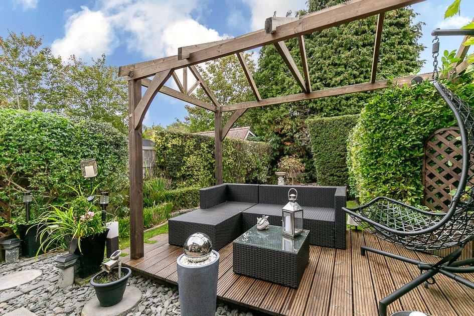 Green Lane, Crawley, West Sussex, RH10 3 bed semidetached house for