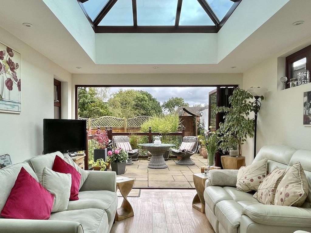 Cooks Cross, Alveley, Shropshire WV15 4 bed detached house for sale £