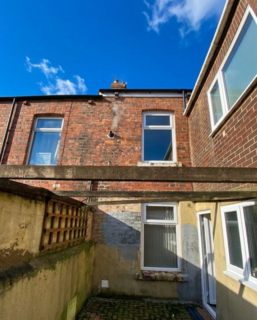 2 bedroom terraced house to rent, 8 East Avenue, Bishop Auckland DL14