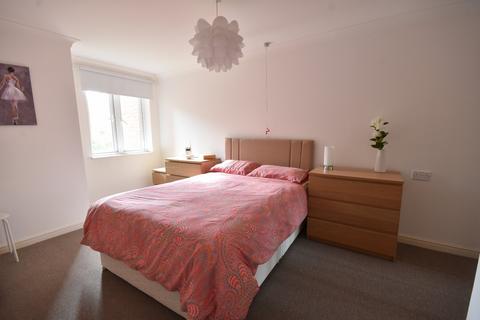 1 bedroom apartment for sale - Massetts Road, Horley, RH6