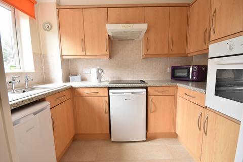 1 bedroom apartment for sale, Massetts Road, Horley, RH6