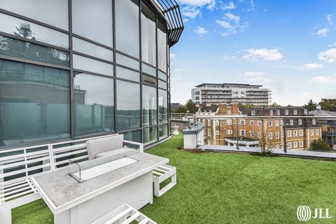 3 bedroom apartment for sale, Kew Bridge Road Brentford TW8