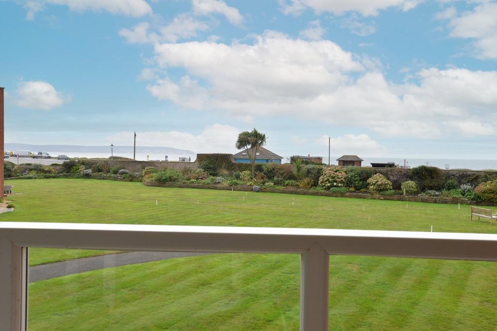 Camden Hurst, Milford on Sea, Lymington, Hampshire, SO41 3 bed