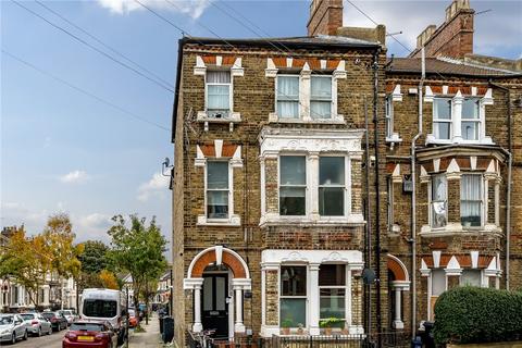 Studio to rent, Saratoga Road, London, E5