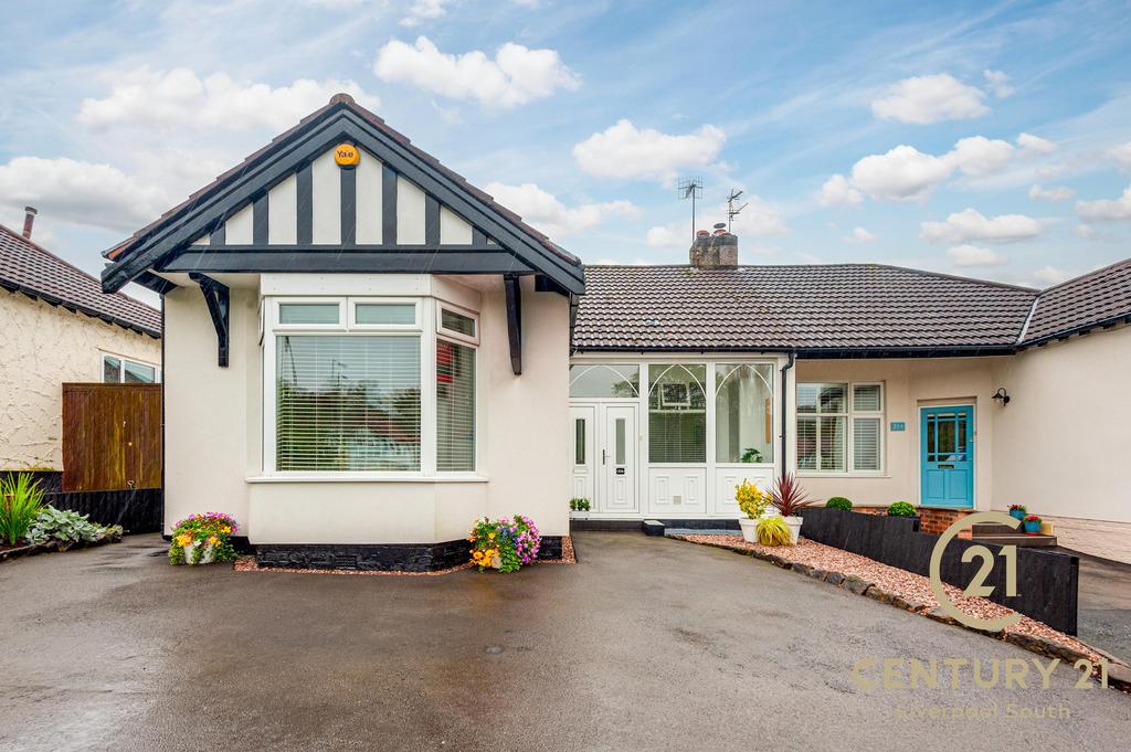 Menlove Avenue, Calderstones, L25 2 bed bungalow for sale £380,000
