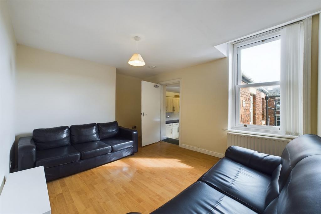 Bayswater Road, Jesmond, Newcastle... 6 bed £3,510 pcm (£