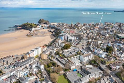 Hotel for sale - Deer Park, Tenby, Sir Benfro, SA70 7LE